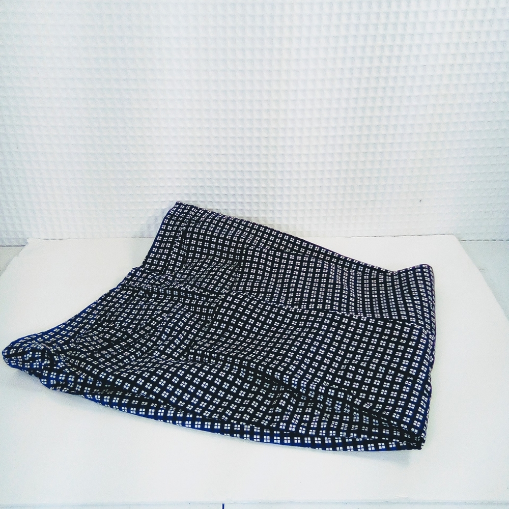 Gloria Vanderbilt Capri woman size 16